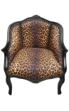 Bergere lenestol i Louis XV-stil med leopardstoff og blankt svart tre