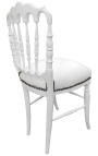 Napoleón III de estilo silla de cuero blanco y madera blanca