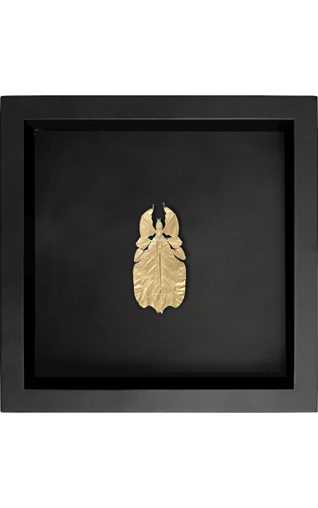 Decoratief frame op zwarte achtergrond met gouden stok insect "Phyllium celebicum"