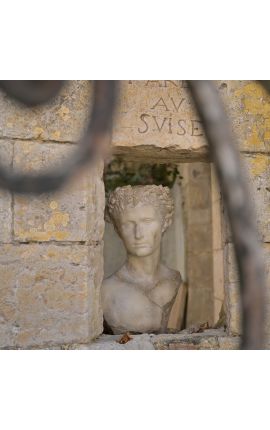 Prächtige Büstenskulptur des gekrönten Augustus