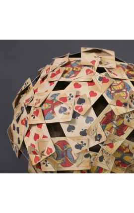 Conjunto de 3 poliedros feitos de cartas de baralho antigas