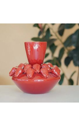 Vase au décor de fraises en porcelaine émaillé